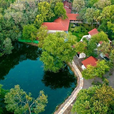 Aranya Vilas - A Nature Resort Udaipur Exterior foto